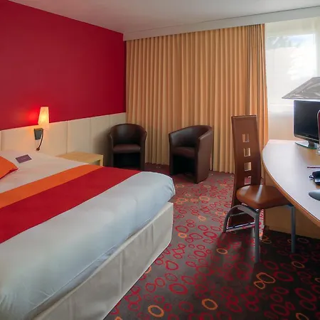 Akena Poitiers Nord Futuroscope Hotel