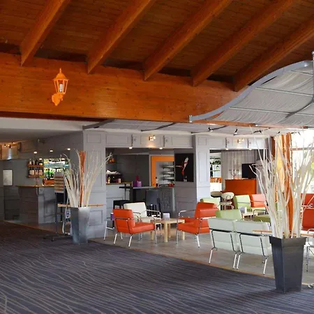 Akena Poitiers Nord Futuroscope Hotel 3*