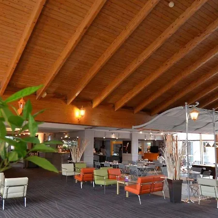 Hotel Akena Poitiers Nord Futuroscope 3*