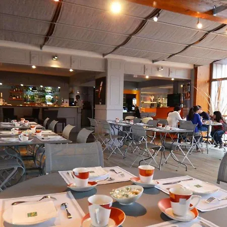 Akena Poitiers Nord Futuroscope Hotel 3*