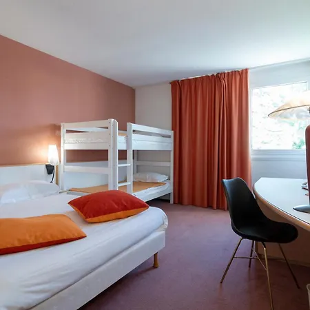 Akena Poitiers Nord Futuroscope Hotel 3*