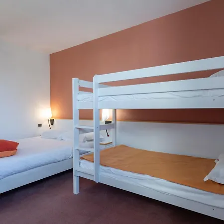 Hotel Akena Poitiers Nord Futuroscope 3*