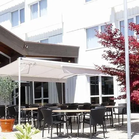 Akena Poitiers Nord Futuroscope Hotel