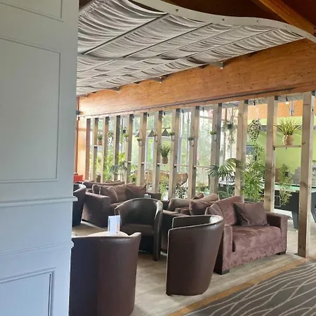 Akena Poitiers Nord Futuroscope Hotel 3*
