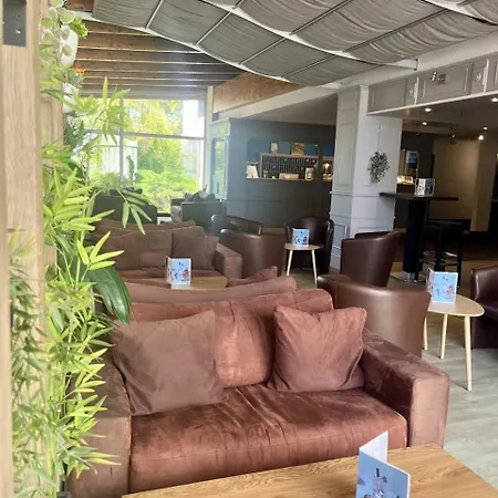 Hotel Akena Poitiers Nord Futuroscope 3*