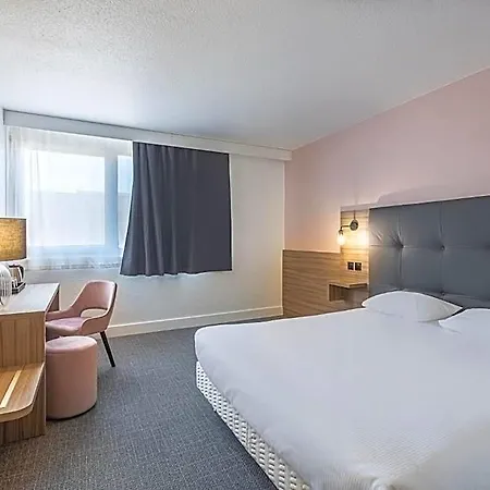 Otel Akena Poitiers Nord Futuroscope 3*