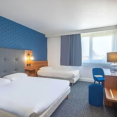 Otel Akena Poitiers Nord Futuroscope 3*